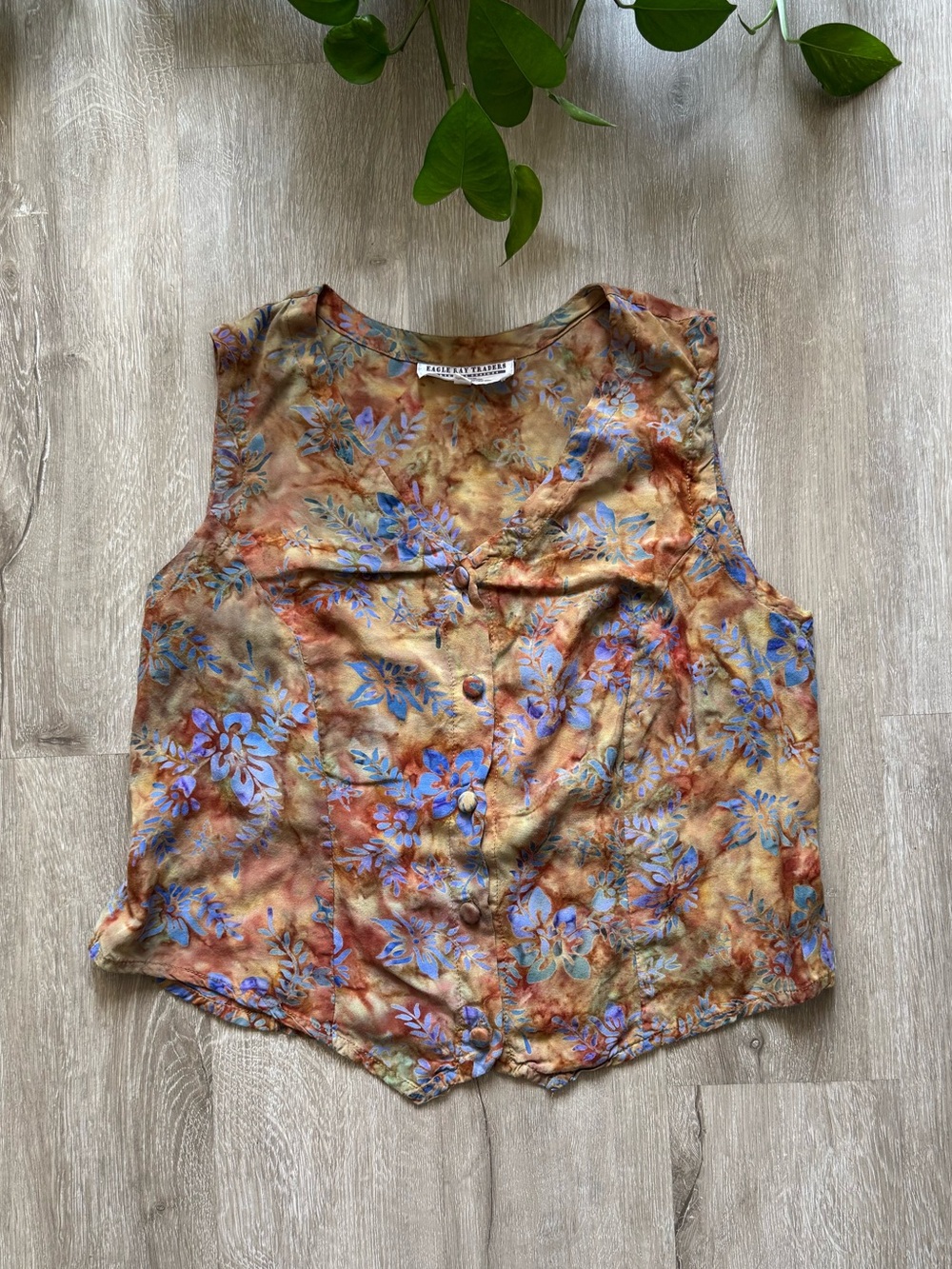 VTG 90’s Printed Button Down Sleeveless Top